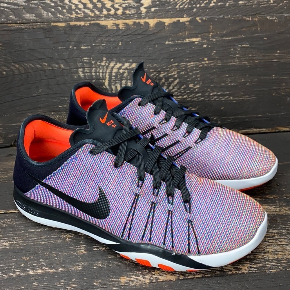 Nike Women’s Free TR 6 Size 6